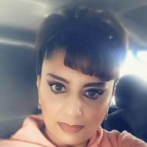 Meet your Posher, Lorena